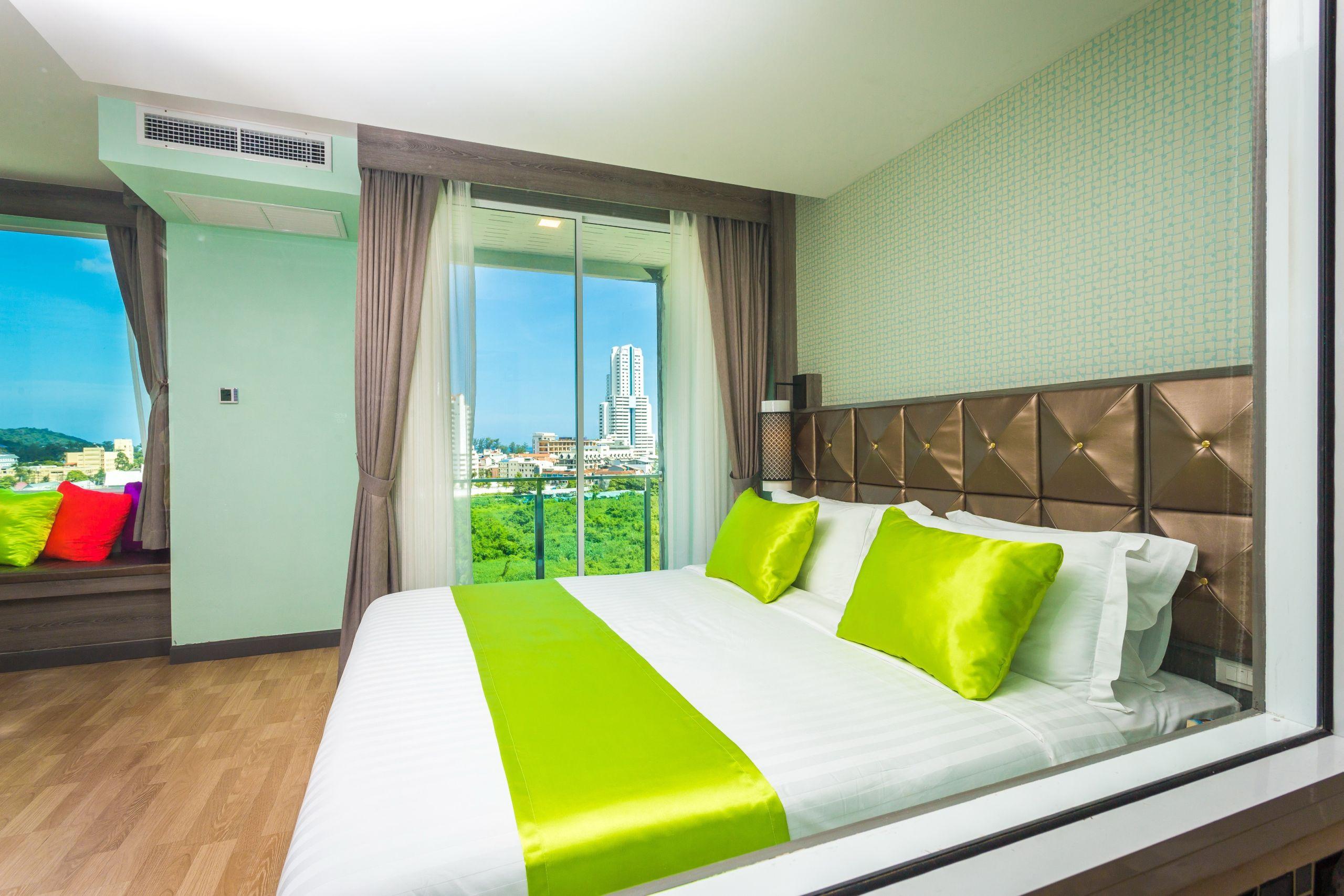 Add Plus Hotel & Spa Patong Екстер'єр фото