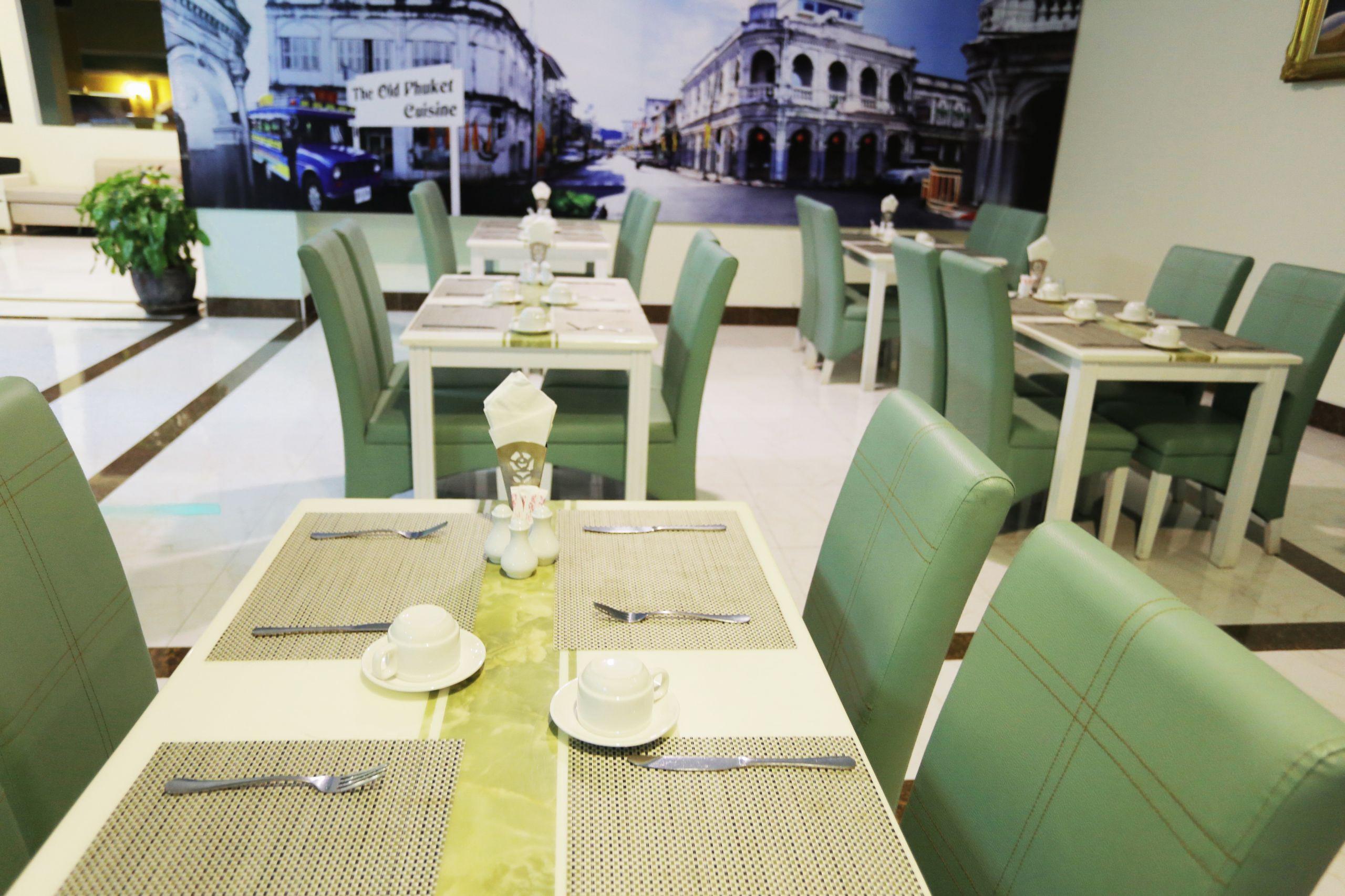 Add Plus Hotel & Spa Patong Екстер'єр фото