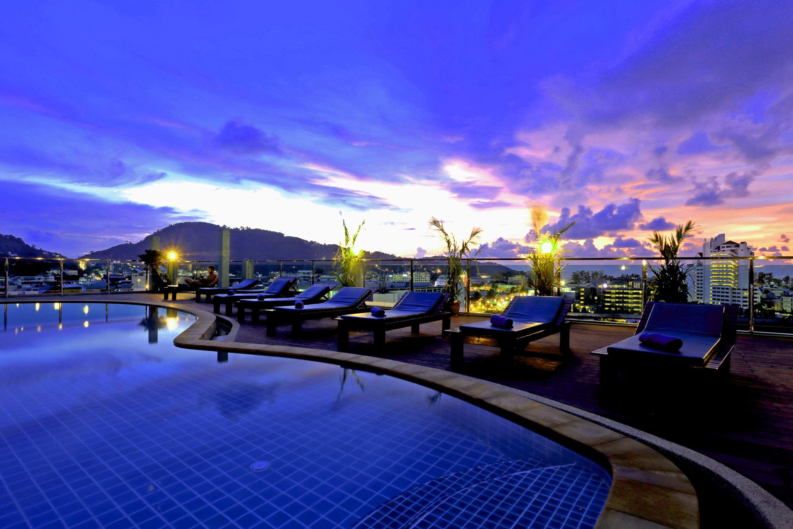 Add Plus Hotel & Spa Patong Екстер'єр фото