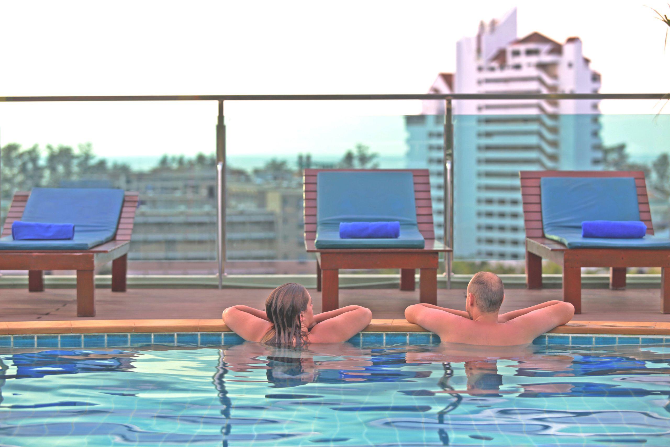 Add Plus Hotel & Spa Patong Екстер'єр фото