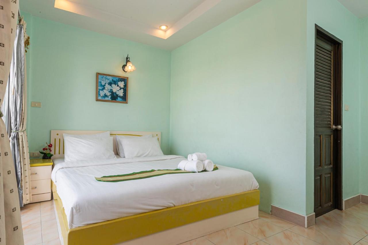 Add Plus Hotel & Spa Patong Екстер'єр фото