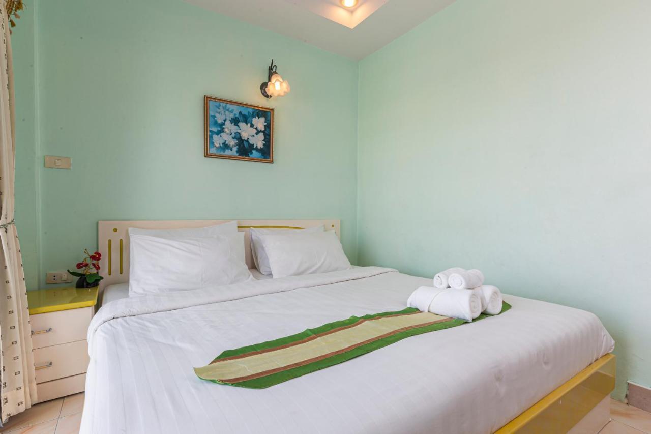 Add Plus Hotel & Spa Patong Екстер'єр фото