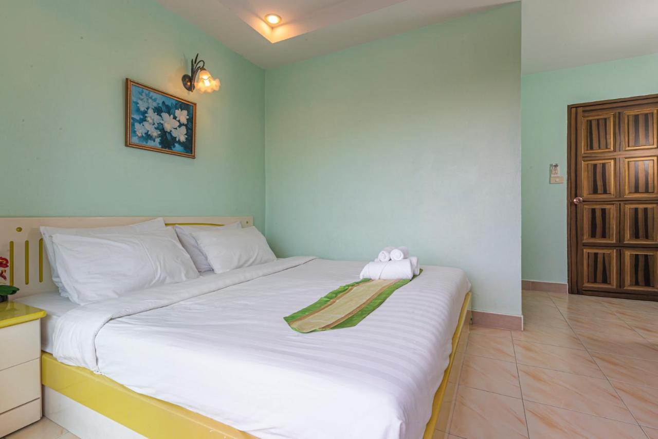 Add Plus Hotel & Spa Patong Екстер'єр фото