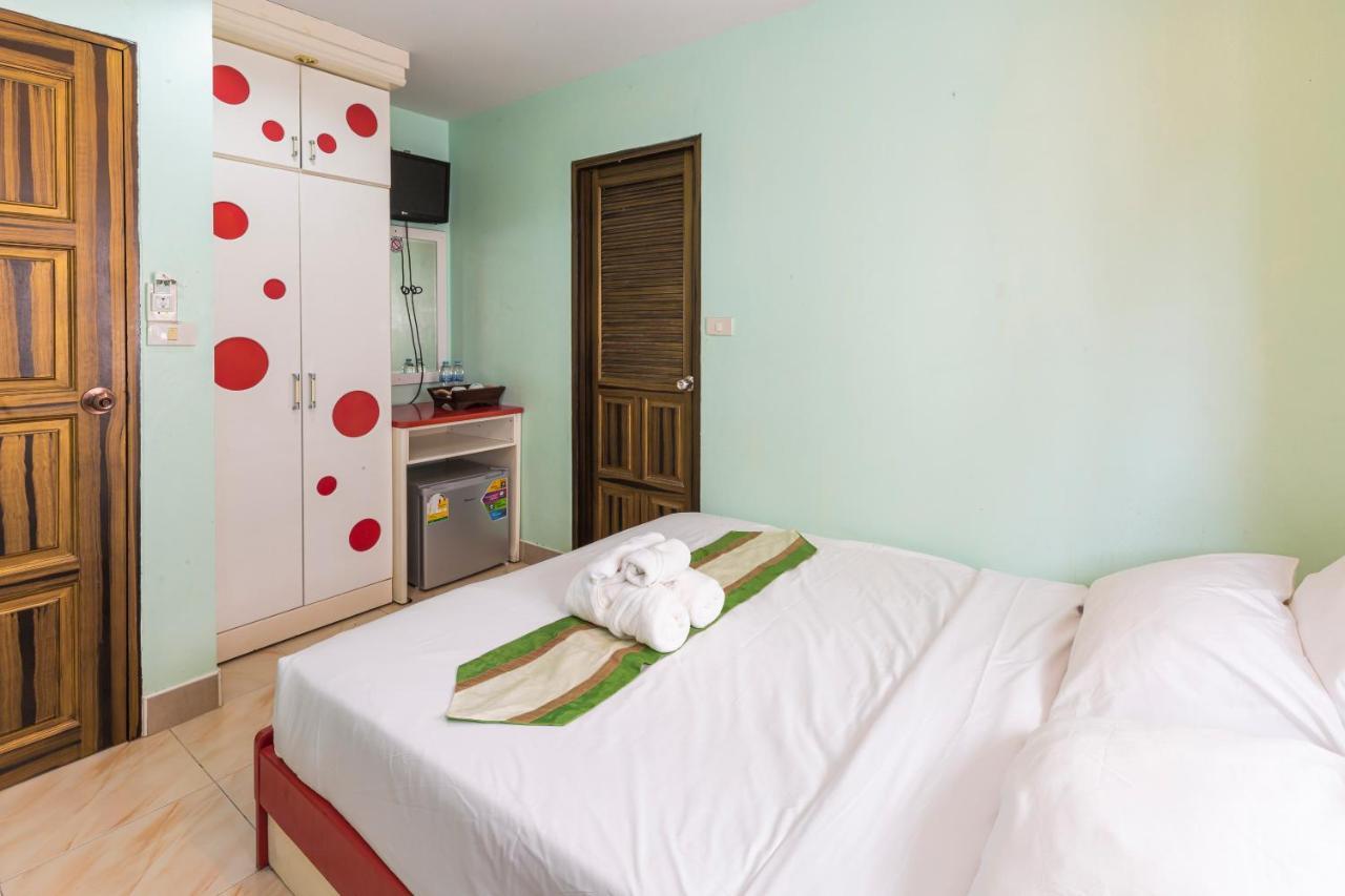 Add Plus Hotel & Spa Patong Екстер'єр фото