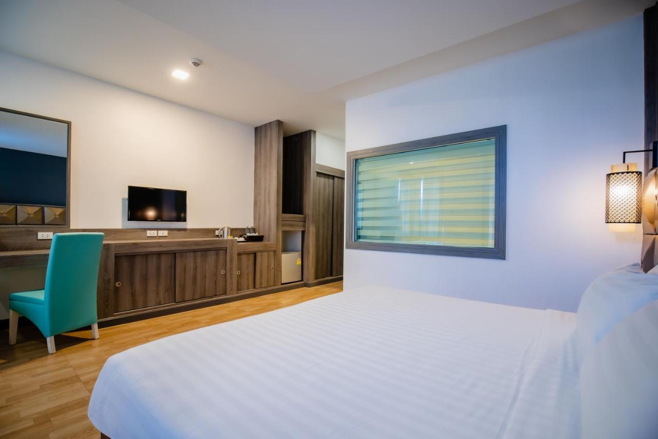 Add Plus Hotel & Spa Patong Екстер'єр фото