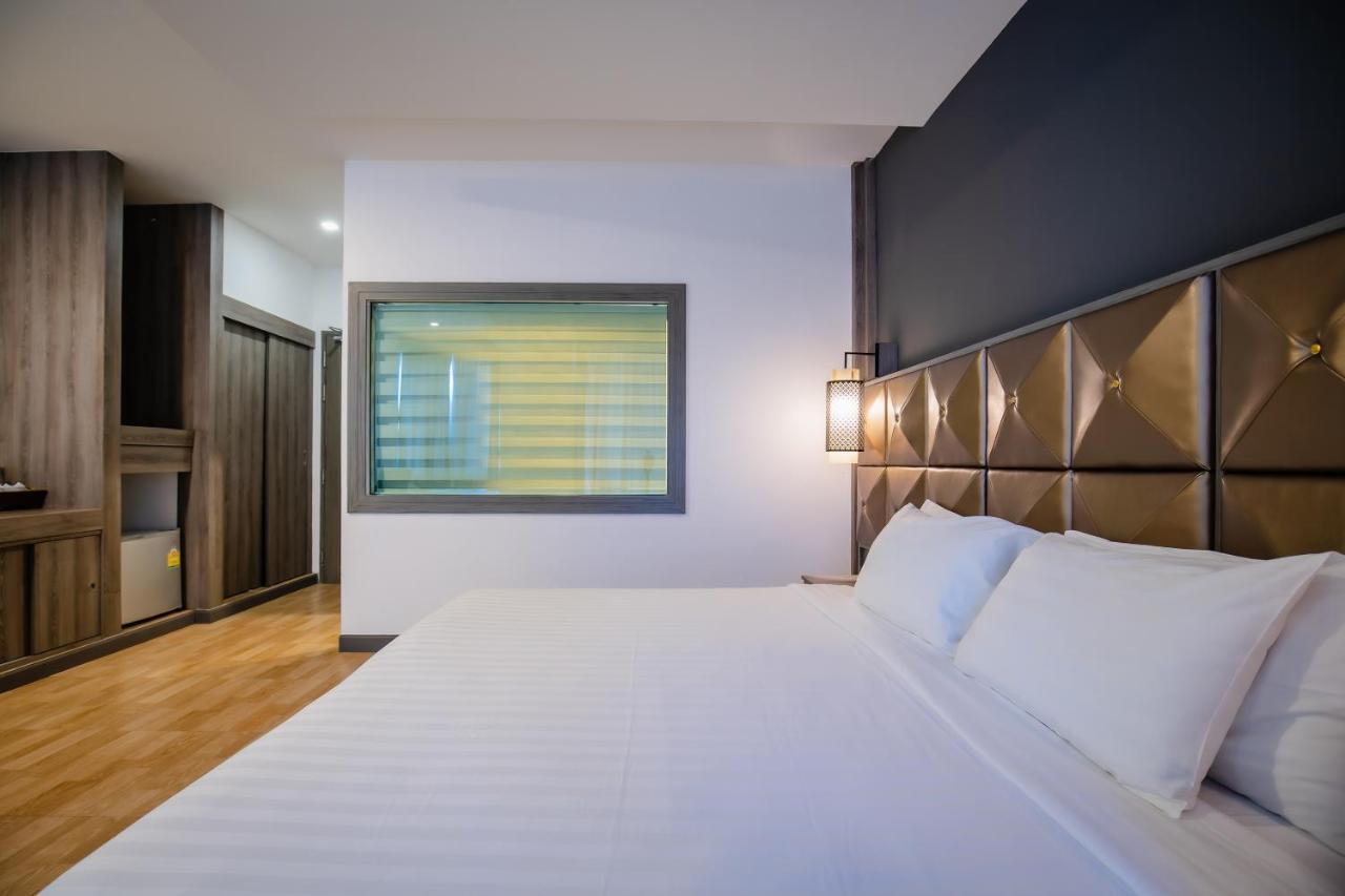 Add Plus Hotel & Spa Patong Екстер'єр фото